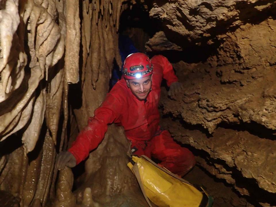 aller retour spéléo pour les experts aux Moustayous
