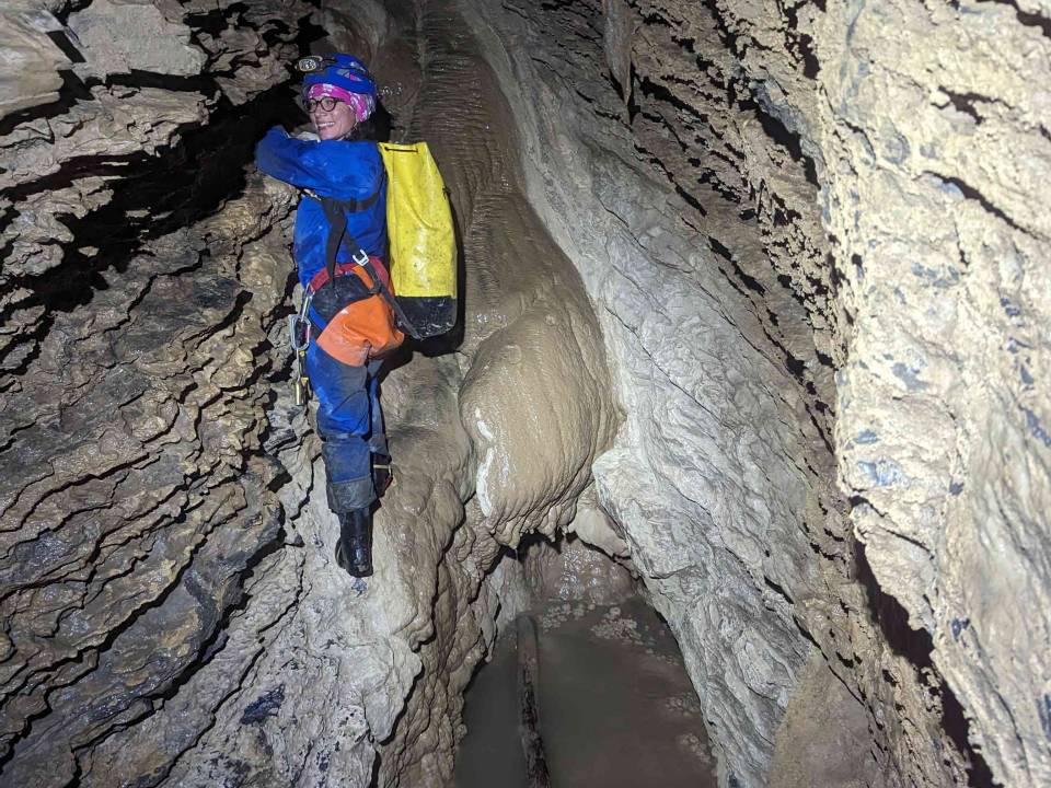 aller retour spéléo pour les experts aux Moustayous