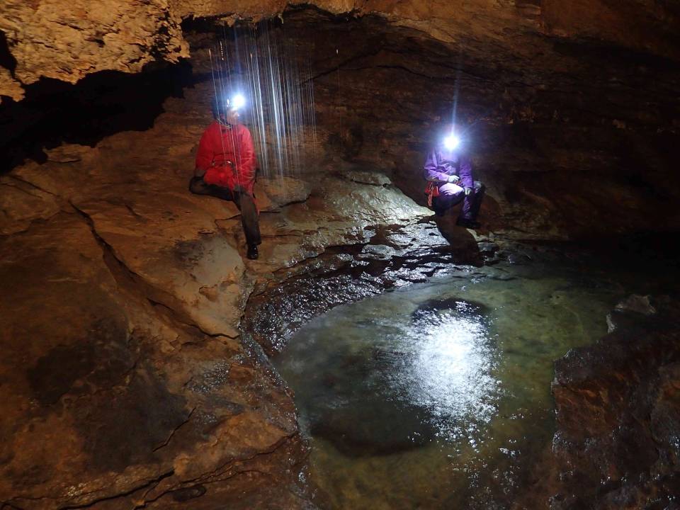 grotte eaux chaudes