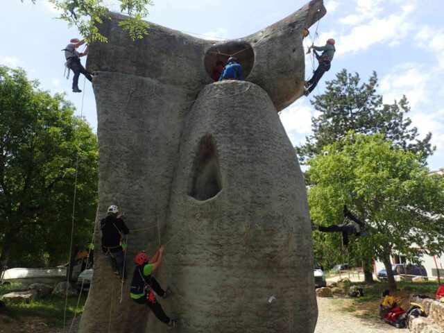 https://envergure-pyrenees.fr/wp-content/uploads/2026/03/speleo-formation-9-640x480.jpg